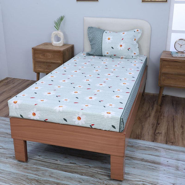 Buy Daisy Blush Printed Bedsheet - Teal Bedsheets from Vaaree