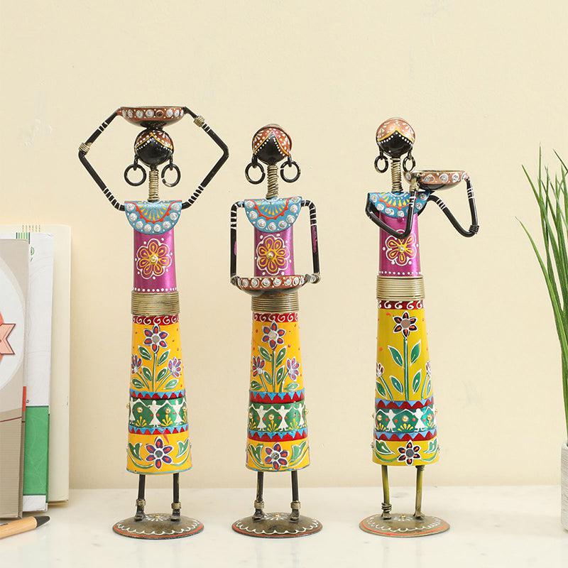 Buy Darya Flora Wall Accent Tribal Showpiece Showpieces from Vaaree