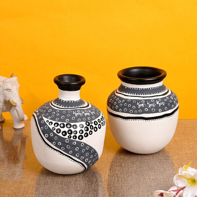 Buy Ojasvi Terracotta Vase - Set of Two Vase from Vaaree