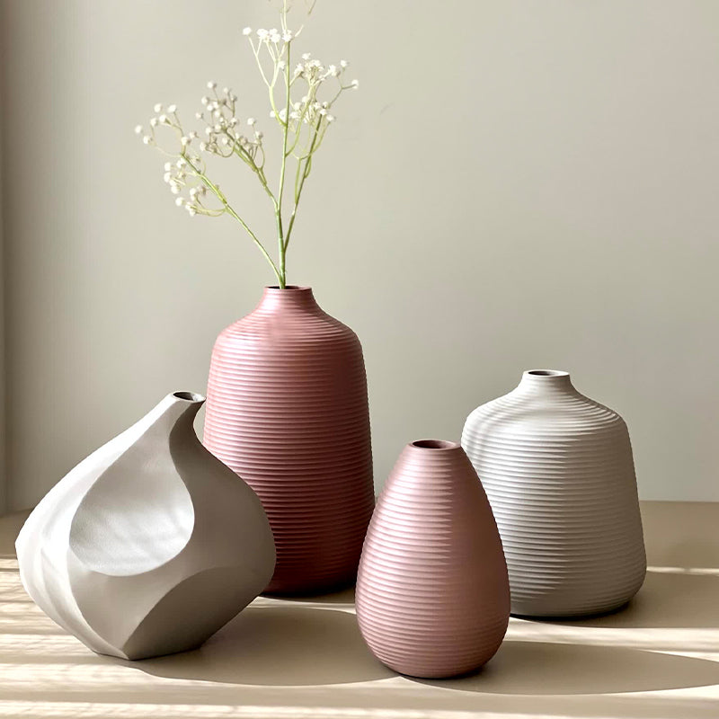 Buy Phiona Drop Vase - Rusty Pink Vase from Vaaree