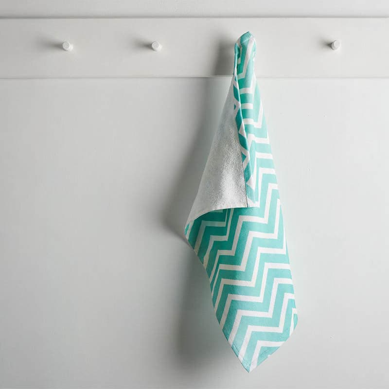 Buy Chevron Cotton Terry Hand Towel - Set Of Two Hand & Face Towels from Vaaree