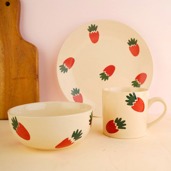 Buy Carrot Bite Dinner Set - Three Piece Set Tea Sets & Tea Pots from Vaaree