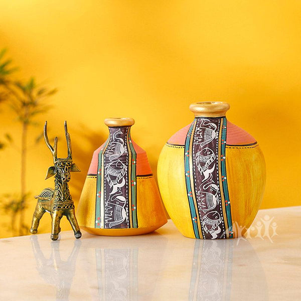 Buy Zainab Terracotta Vase - Two Piece Set Vase from Vaaree