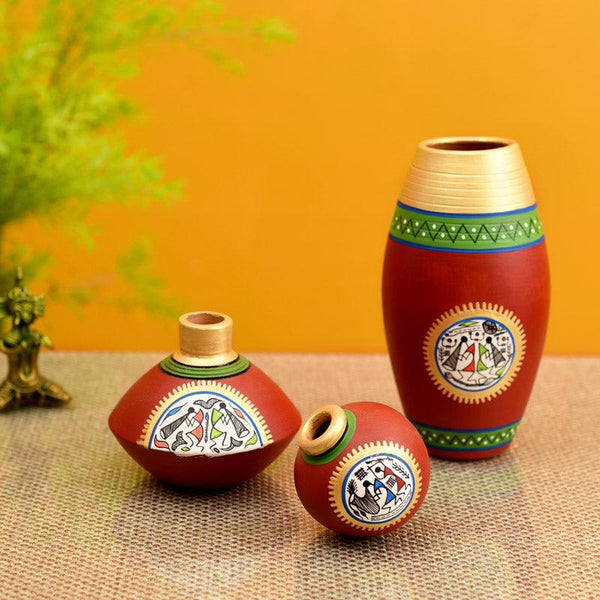 Buy Thuraya Warli Terracotta Vase - Three Piece Set Vase from Vaaree