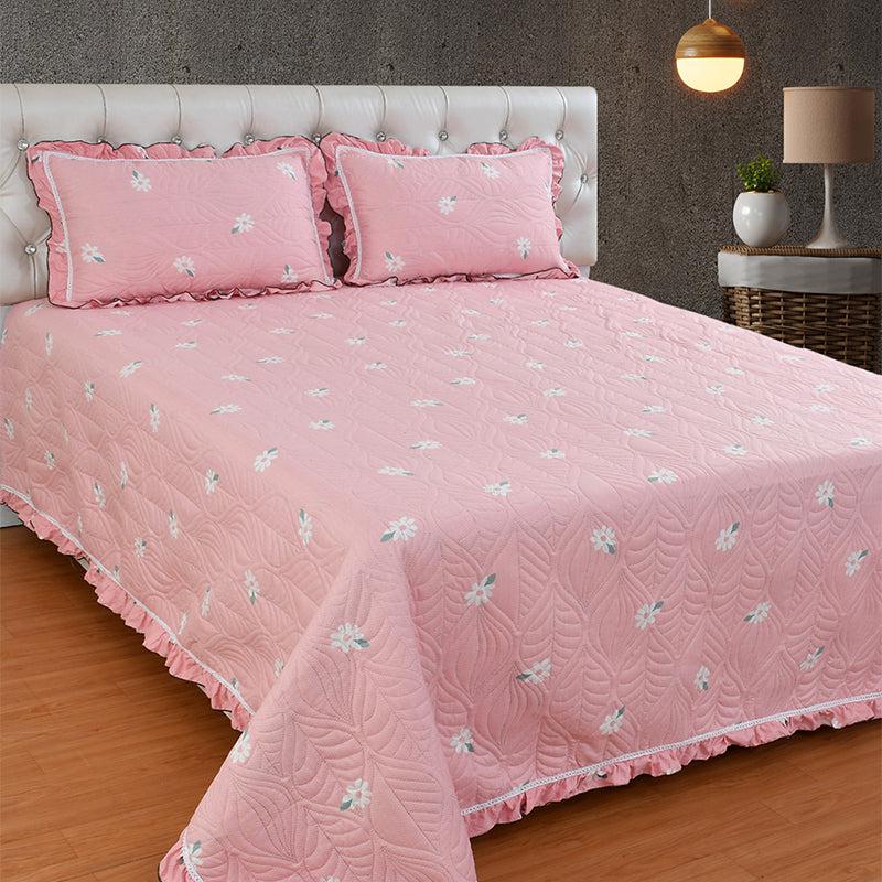 Buy Amya Pink Floral Bedcover Bedcovers from Vaaree