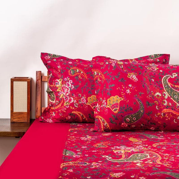 Buy Crimson Paisley Bedsheet at Vaaree online | Beautiful Bedsheets to choose from