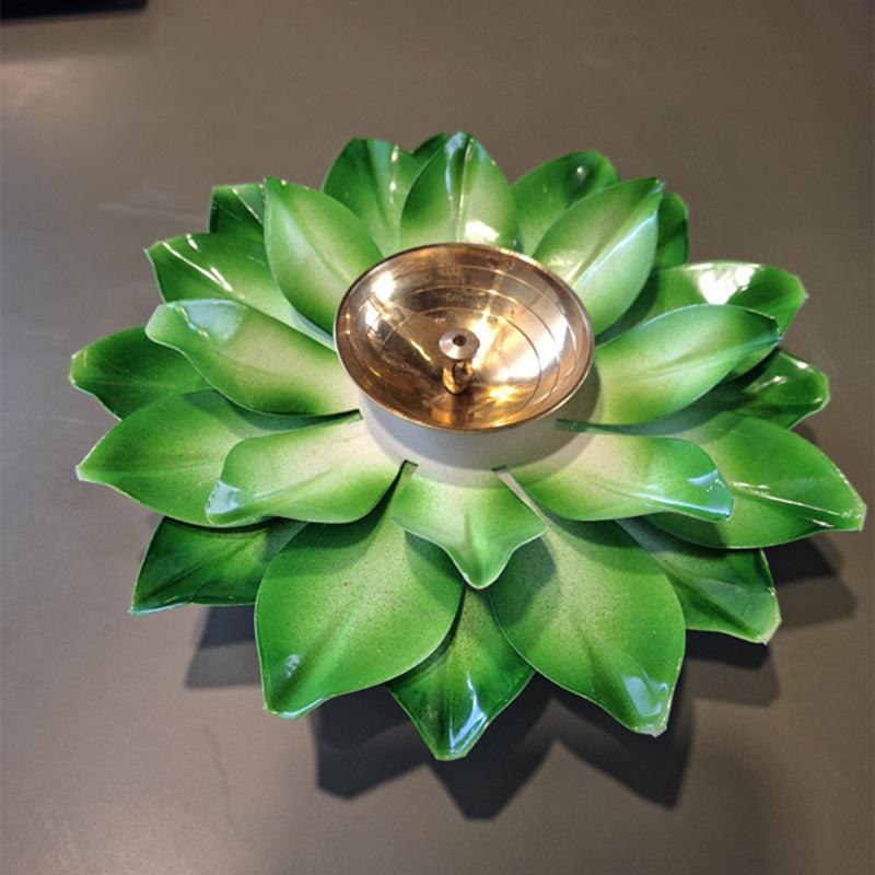 Buy Lush Lotus Festive Diya Diyas from Vaaree