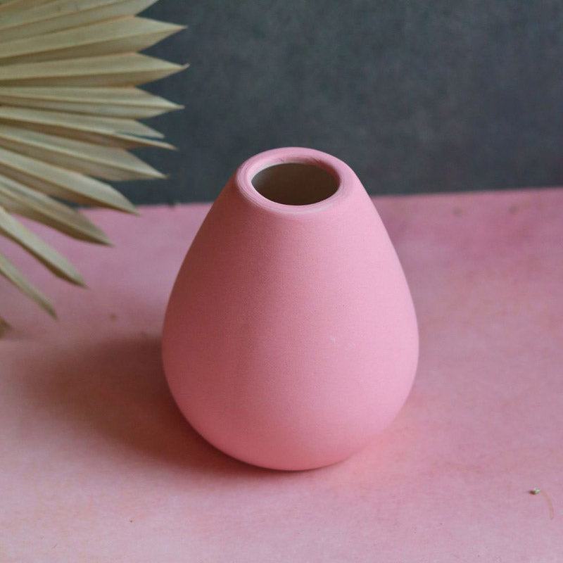 Buy Yelena Ceramic Vase - Pink Vase from Vaaree