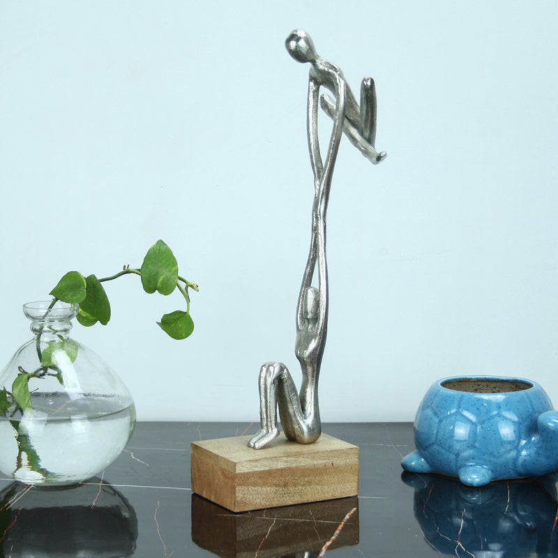 Buy Maternal Magna Showpiece Showpieces from Vaaree