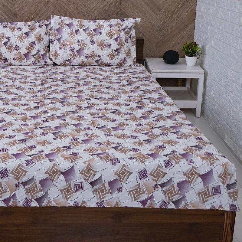 Buy Borva Geometric Bedsheet - Purple Bedsheets from Vaaree