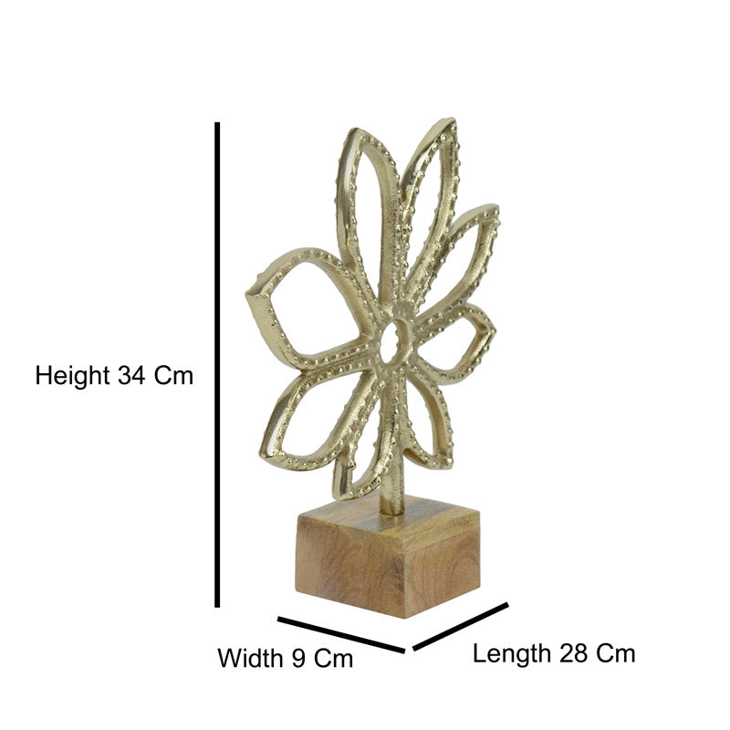 Buy The Leaf Lamino Showpiece - Gold Showpieces from Vaaree