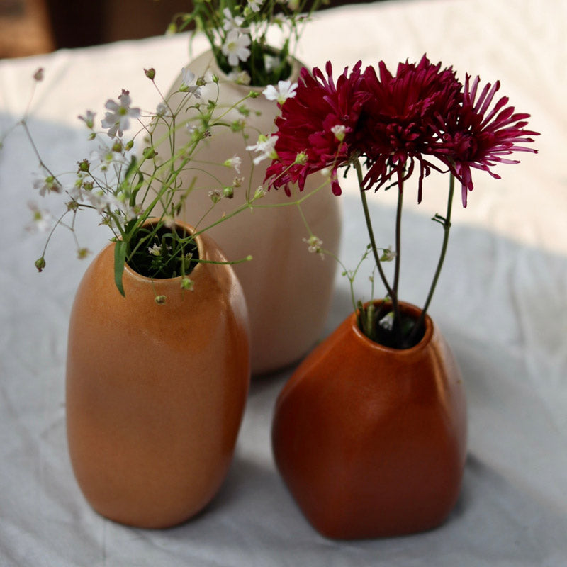 Buy Nashma Ceramic Vase - Three Piece Set Vase from Vaaree