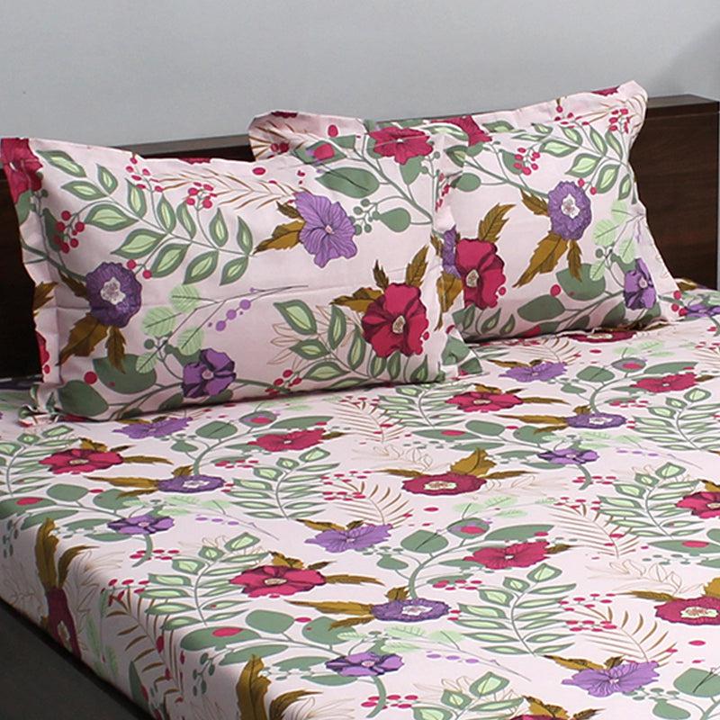 Buy Yahvi Floral Bedsheet - Pink Bedsheets from Vaaree