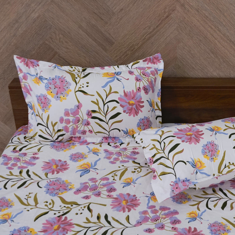 Buy Botanical Garden Bedsheet Bedsheets from Vaaree