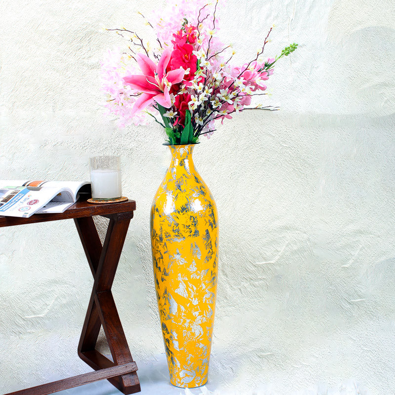 Buy Ensho Lacquered Vase Vase from Vaaree