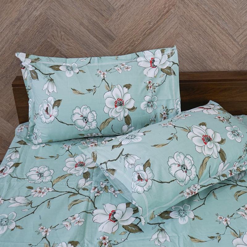 Buy Advina Floral Bedhseet - Green Bedsheets from Vaaree