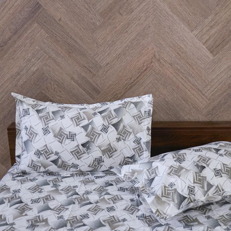 Buy Borva Geometric Bedsheet - Grey Bedsheets from Vaaree