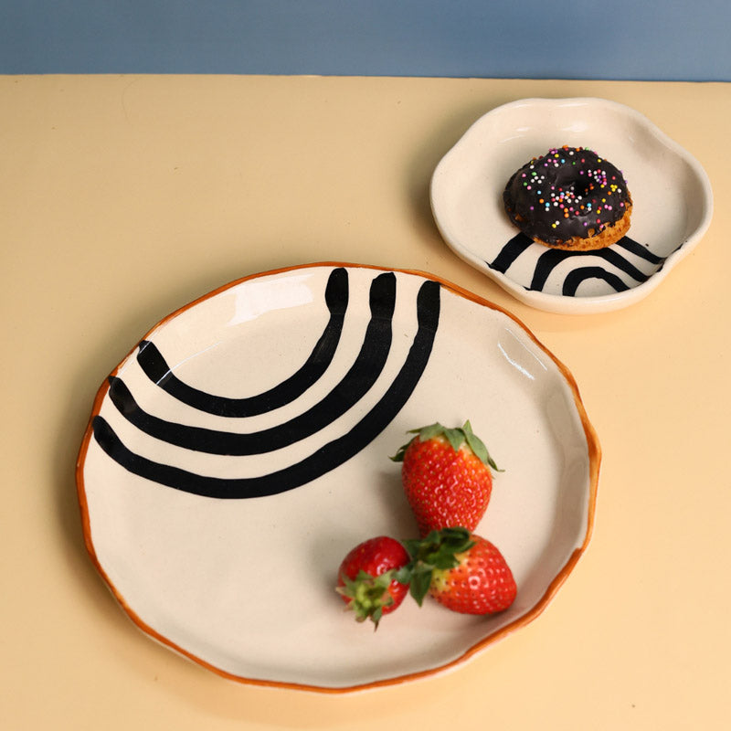 Buy Mayla Snack Plate - Set Of Two Dinner Set from Vaaree