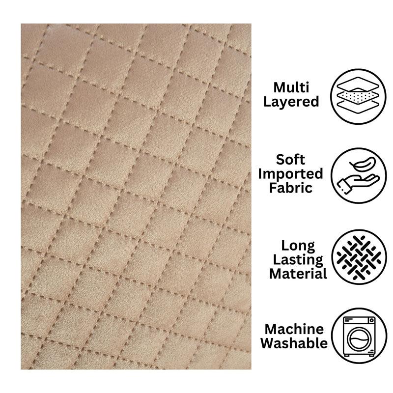 Buy Osric Velvet Quilted Placemat (Beige) - Set Of Six Table Mat from Vaaree