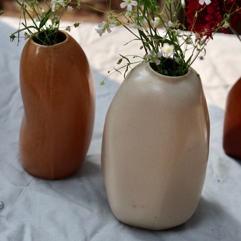 Buy Nashma Ceramic Vase - Three Piece Set Vase from Vaaree