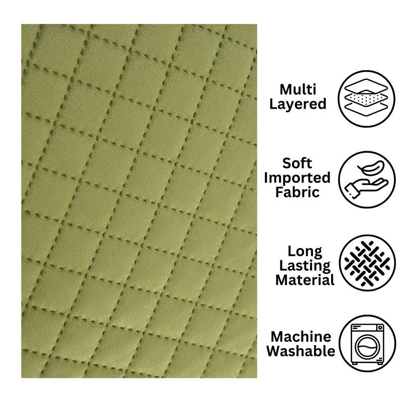 Buy Osric Velvet Quilted Placemat (Light Green) - Set Of Six Table Mats from Vaaree