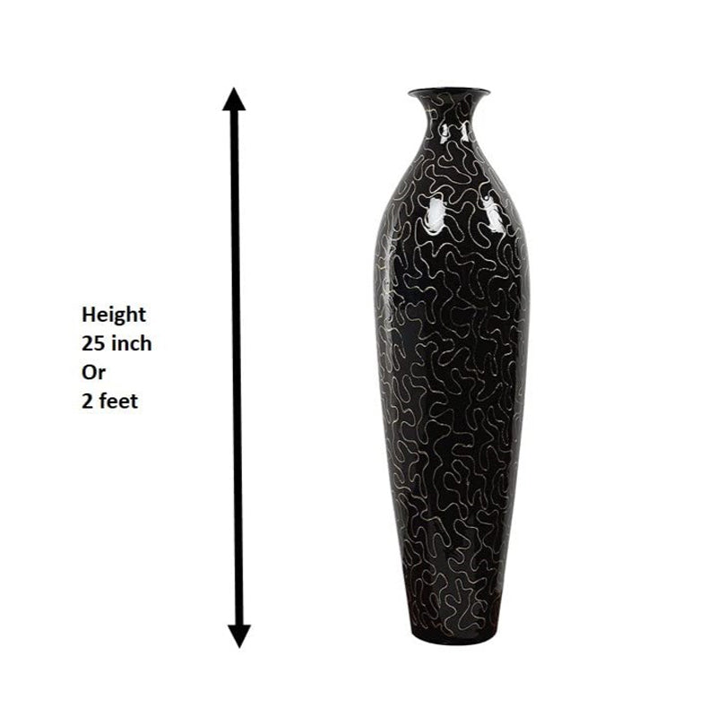 Buy Iora Lacquered Bulge Floor Vase - Black & Gold Floor Vase from Vaaree