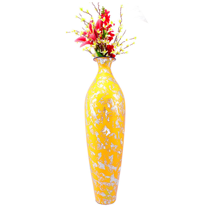 Buy Ensho Lacquered Vase Vase from Vaaree