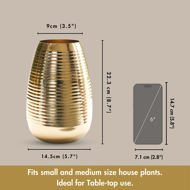 Buy Hama Ribbed Metal Vase Vase from Vaaree