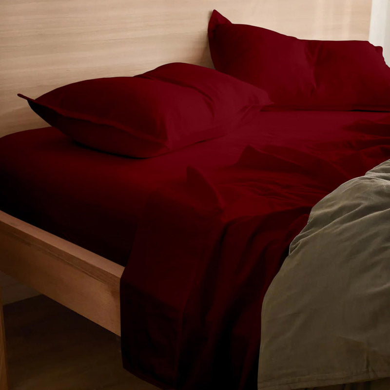 Buy Sofia Egyptian Cotton Solid Bedsheet - Maroon Bedsheets from Vaaree