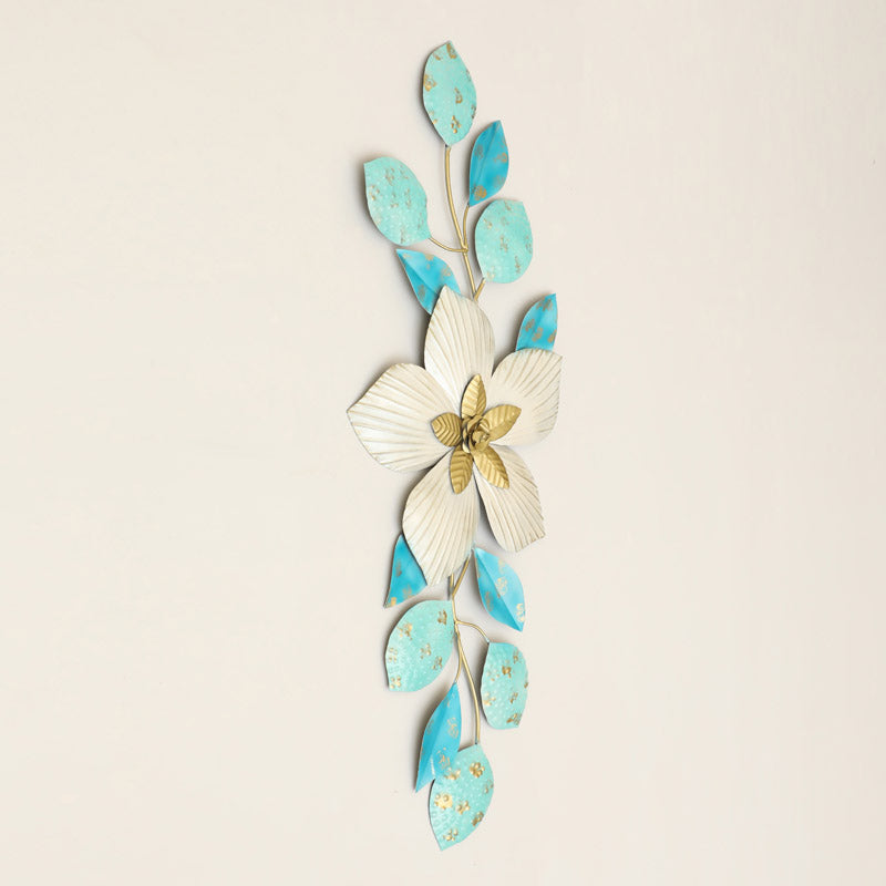 Buy Hinaya Flora Wall Accent Wall Accents from Vaaree