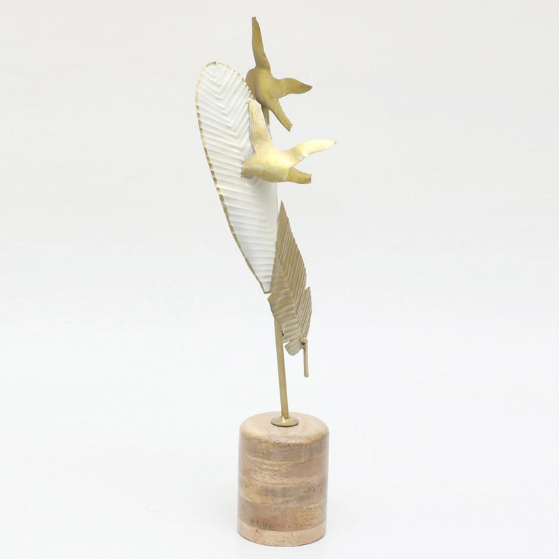 Buy Damir Abstract Showpiece Showpieces from Vaaree