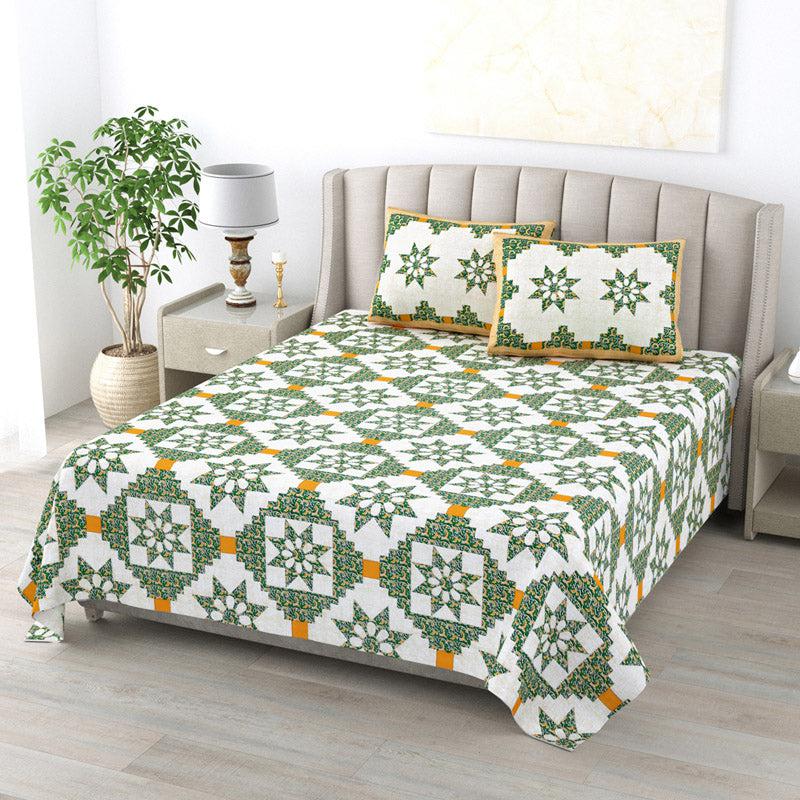 Buy Astrid Stellar Bedsheet - Green & Yellow Bedsheets from Vaaree