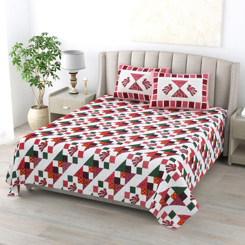 Buy Saskia Abstract Bedsheet - Red Bedsheets from Vaaree