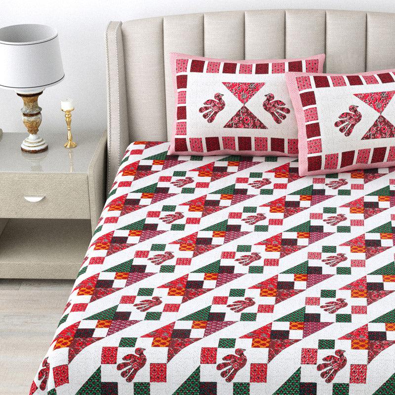 Buy Saskia Abstract Bedsheet - Red Bedsheets from Vaaree