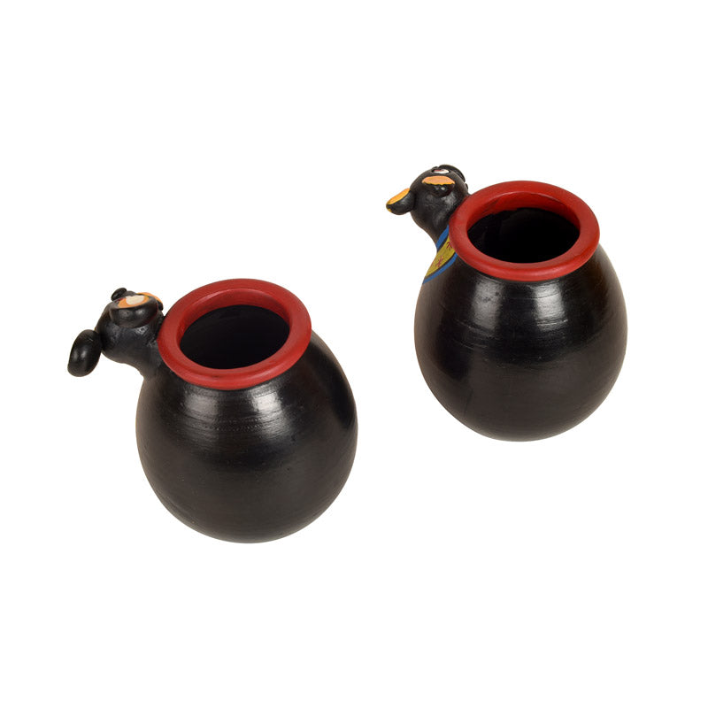 Buy Urshia Terracotta Vase - Set of Two Vase from Vaaree