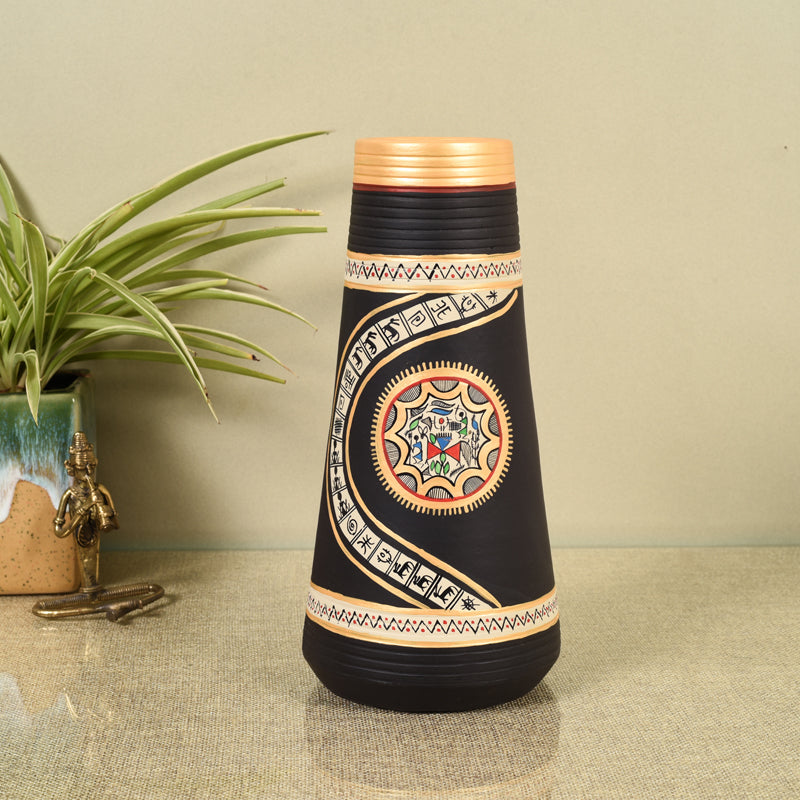 Buy Neja Ethnic Vase Vase from Vaaree