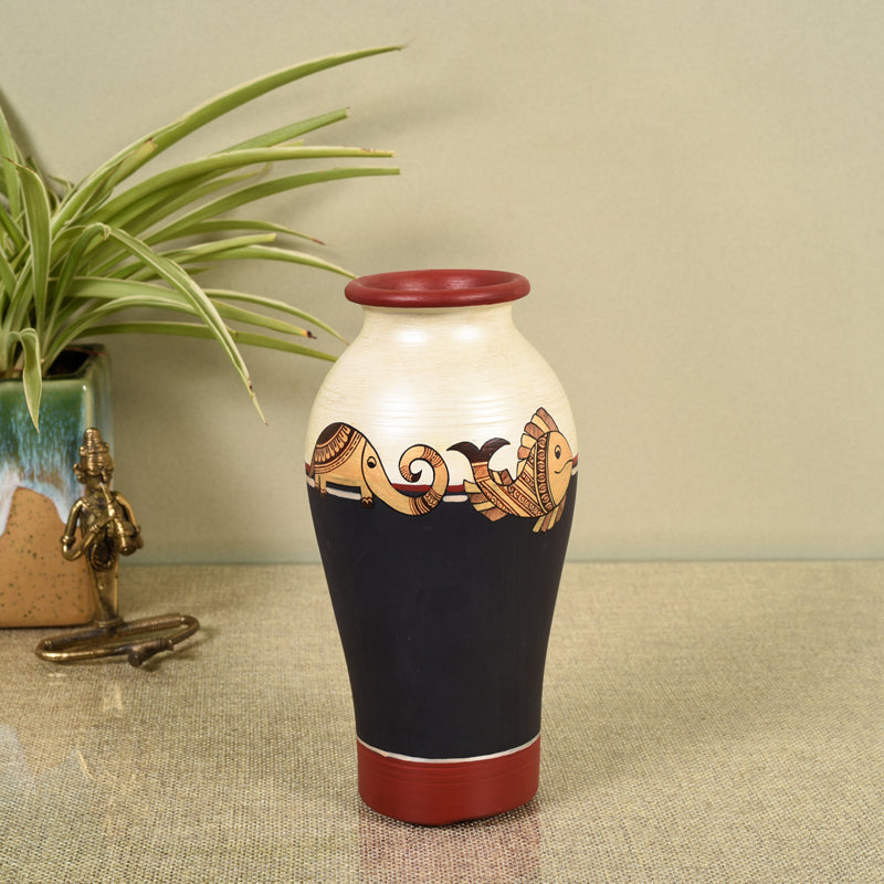 Buy Haathi Terra Vase Vase from Vaaree