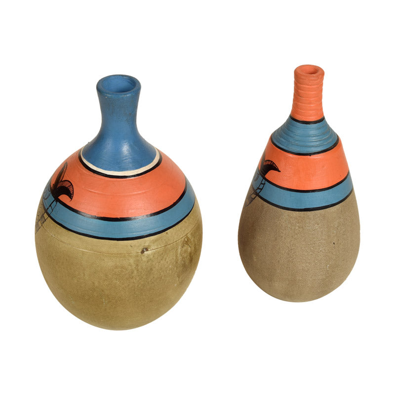 Buy Raawiya Handpainted Terracotta Vase - Two Piece Set Vase from Vaaree