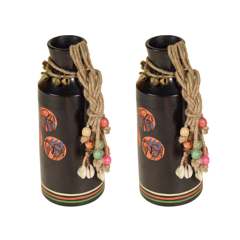 Buy Rachanna Handpainted Terracotta Vase - Set of Two Vase from Vaaree