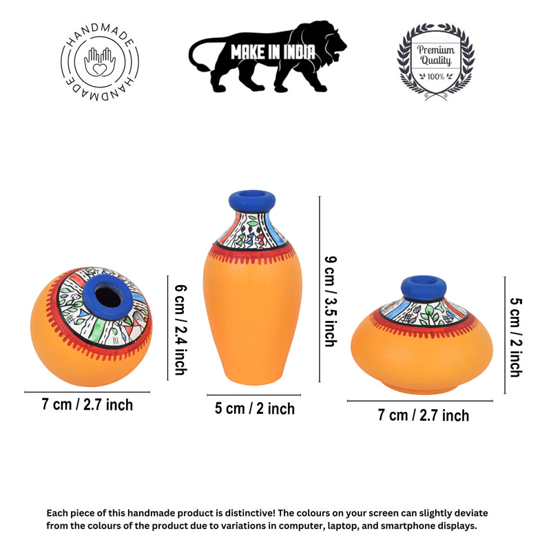 Buy Iya Madhumani Vase - Set Of Three Vase from Vaaree