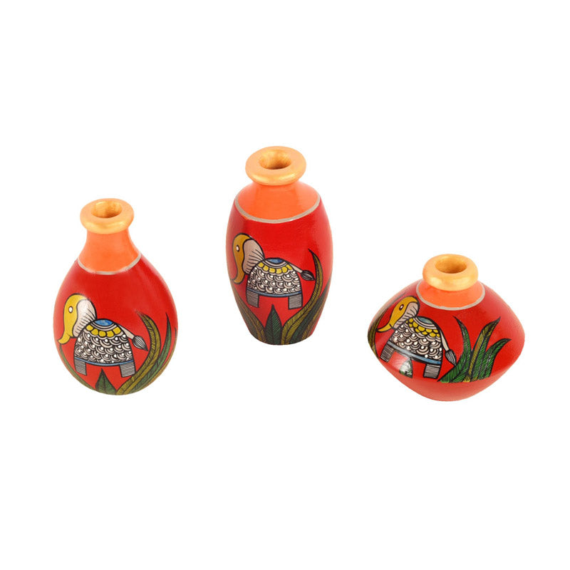 Buy Indravadan Terracotta Vase - Three Piece Set Vase from Vaaree