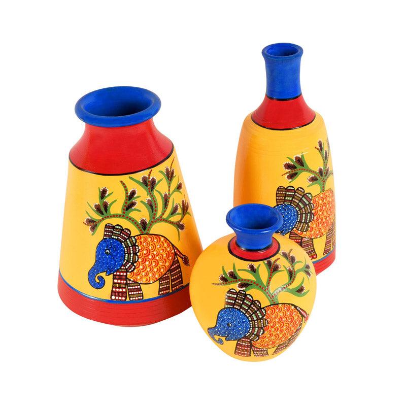 Buy Indulkant Terracotta Vase - Three Piece Set Vase from Vaaree