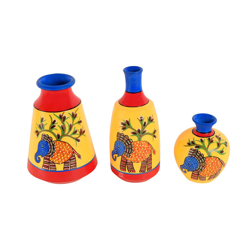 Buy Indulkant Terracotta Vase - Three Piece Set Vase from Vaaree