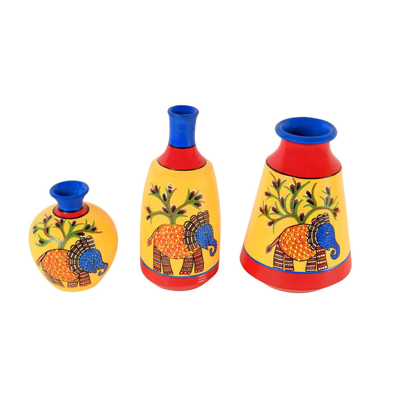 Buy Indulkant Terracotta Vase - Three Piece Set Vase from Vaaree