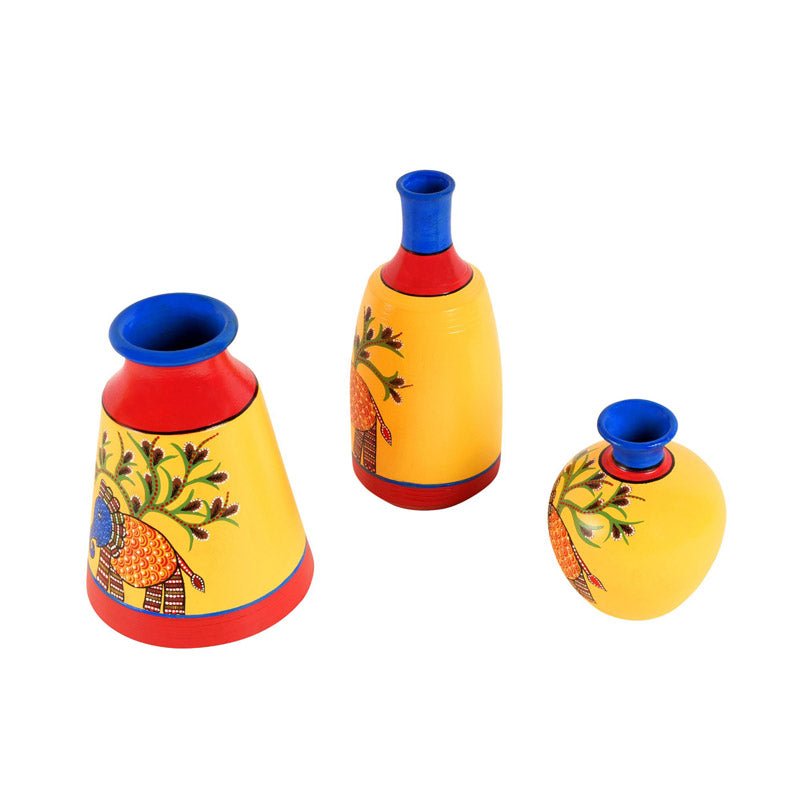 Buy Indulkant Terracotta Vase - Three Piece Set Vase from Vaaree