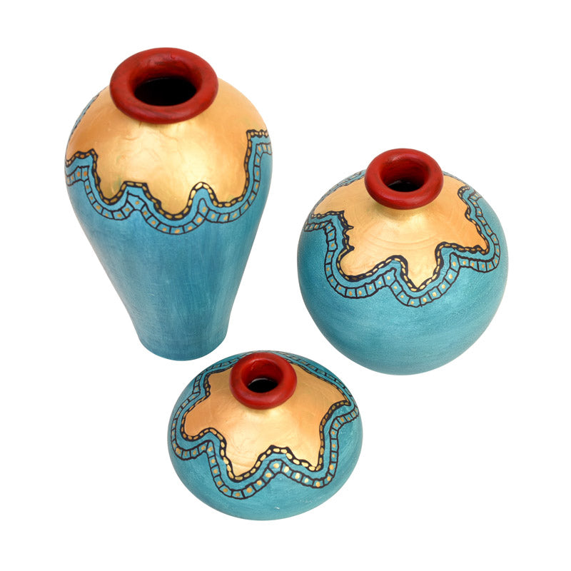 Buy Rianna Terracotta Vase - Three Piece Set Vase from Vaaree