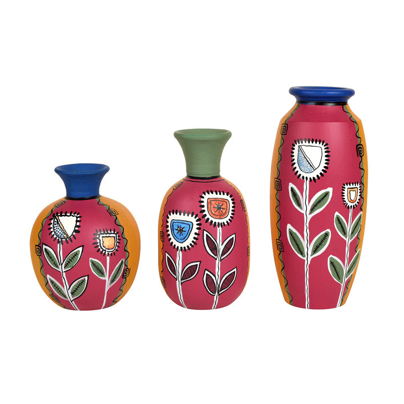 Buy Layan Flora Terracotta Vase - Three Piece Set Vase from Vaaree