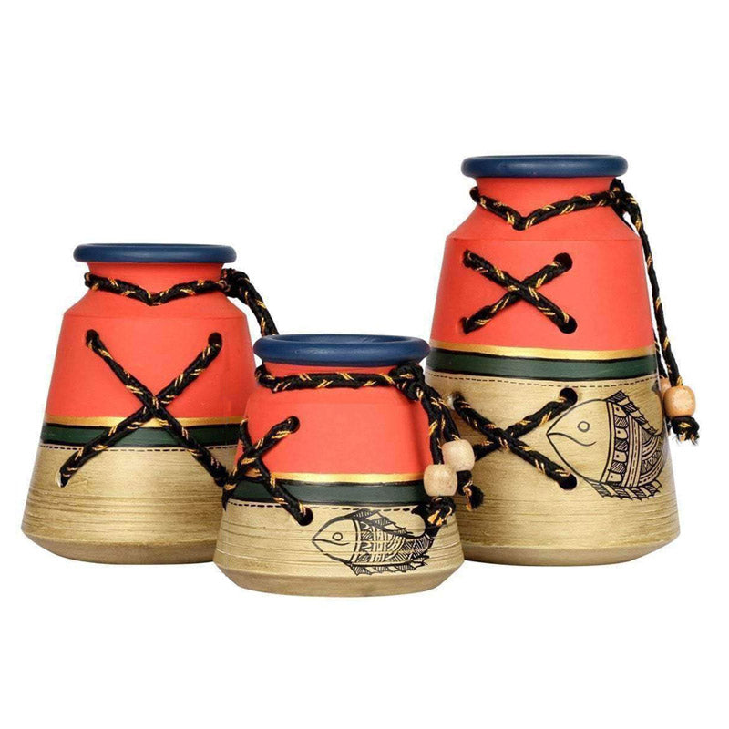 Buy Kaira Madhubani Vase - Three Piece Set Vase from Vaaree