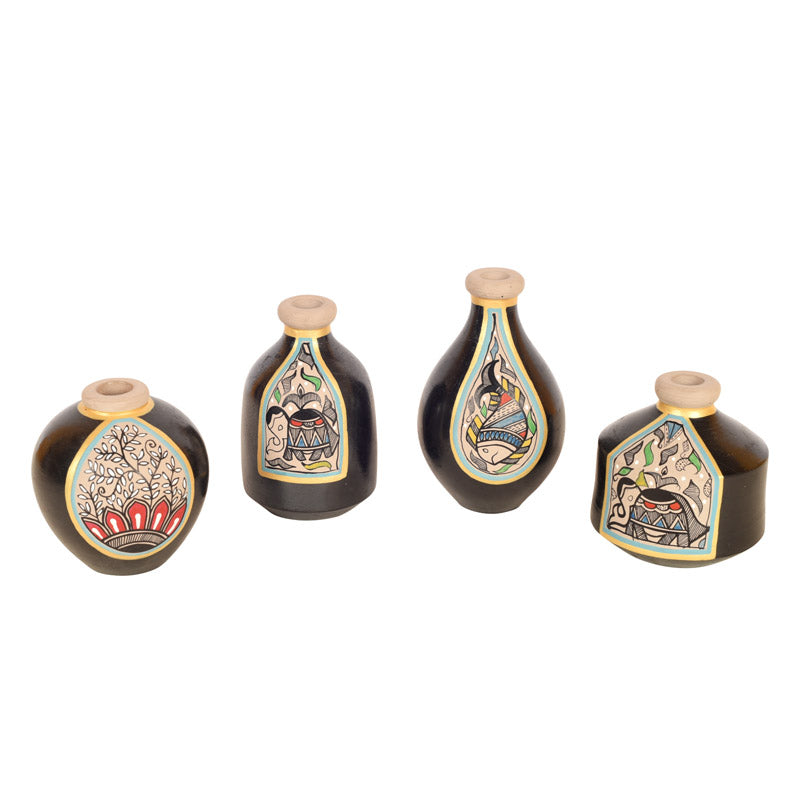 Buy Karabi Terracotta Vase - Set of Four Vase from Vaaree