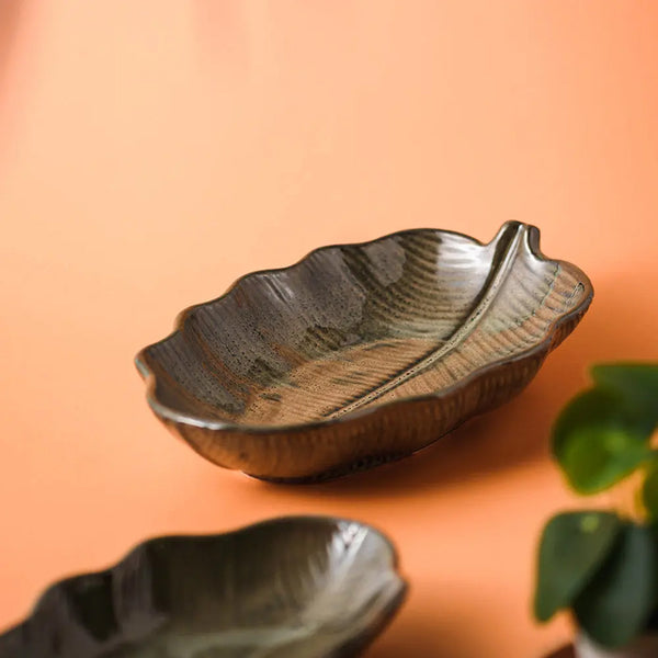 Buy Elmina Leafy Handmade Platter Platter from Vaaree